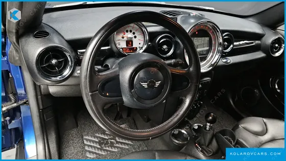 MINI COUPE 1.6