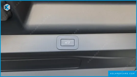 LAND ROVER RANGE ROVER P615 SV LWB