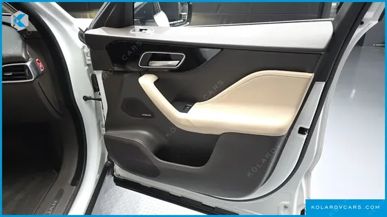 JAGUAR F-PACE 20D PRESTIGE