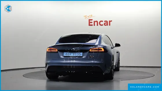 TESLA MODEL S PLAID