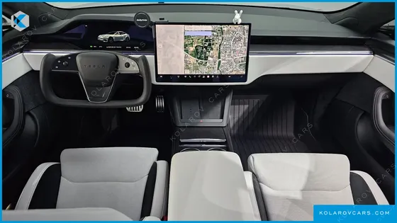 TESLA MODEL S PLAID