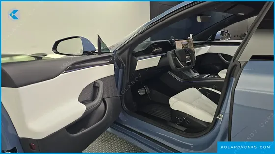 TESLA MODEL S PLAID