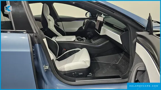 TESLA MODEL S PLAID