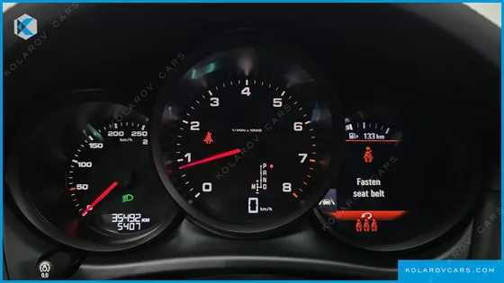 PORSCHE MACAN 2.0