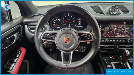 PORSCHE MACAN 2.0