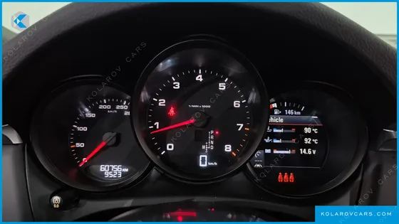 PORSCHE MACAN 2.0