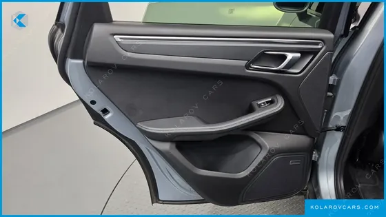 PORSCHE MACAN 2.0