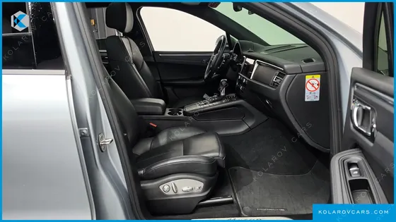 PORSCHE MACAN 2.0
