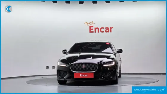 JAGUAR XE D180 R-DYNAMIC S