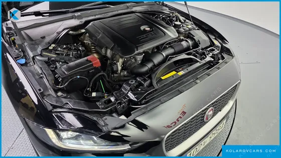 JAGUAR XE D180 R-DYNAMIC S