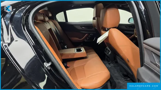JAGUAR XE D180 R-DYNAMIC S