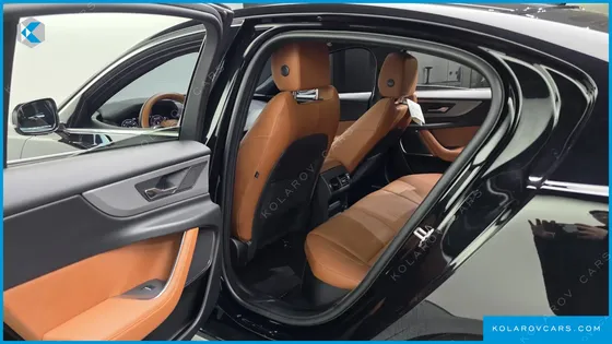 JAGUAR XE D180 R-DYNAMIC S