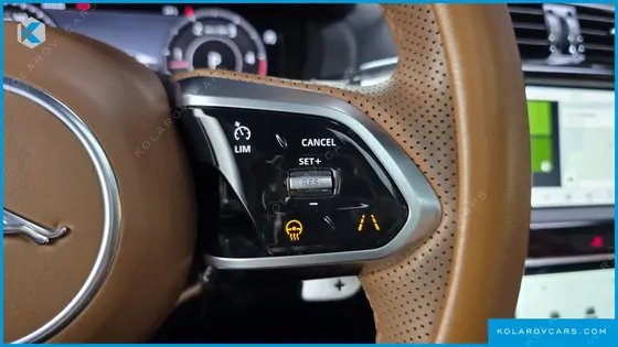 JAGUAR XE D180 R-DYNAMIC S