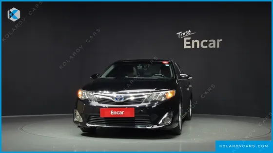 TOYOTA CAMRY HYBRID XLE