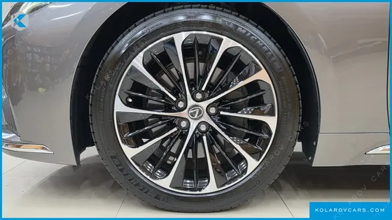 LEXUS LS 3.5 LUXURY AWD