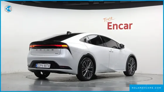 TOYOTA PRIUS 2.0 XLE