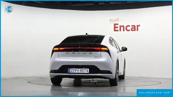 TOYOTA PRIUS 2.0 XLE