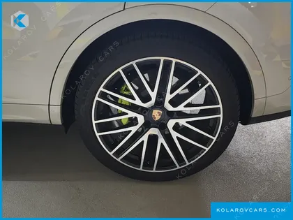 PORSCHE CAYENNE 3.0 E-HYBRID COUPE
