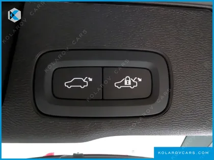 VOLVO XC60 T8 ULTRA BRIGHT