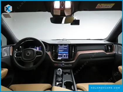 VOLVO XC60 T8 ULTRA BRIGHT