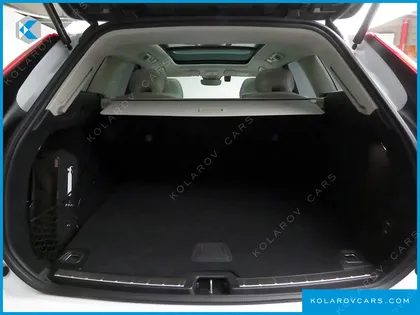 VOLVO XC60 T8 ULTRA BRIGHT