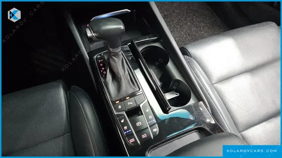 KIA K7 3.0 LPI PRESTIGE (RENTAL CAR)