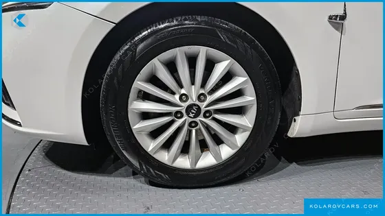 KIA K7 3.0 LPI LUXURY (RENTAL CAR)
