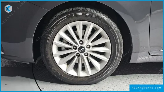 KIA K7 3.0 LPI LUXURY (RENTAL CAR)