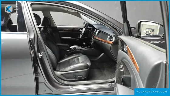 KIA K7 3.0 LPI LUXURY (RENTAL CAR)