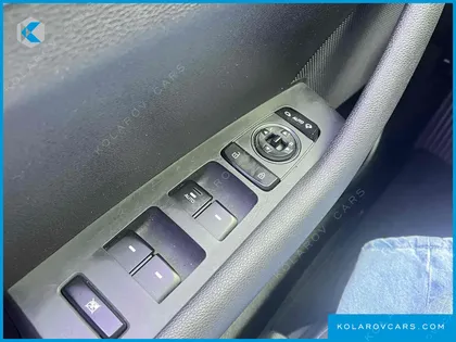 HYUNDAI SONATA 2.0 STYLE