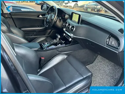 KIA STINGER 2.2 DIESEL AWD