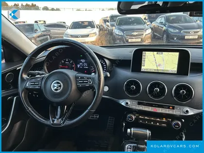 KIA STINGER 2.2 DIESEL AWD