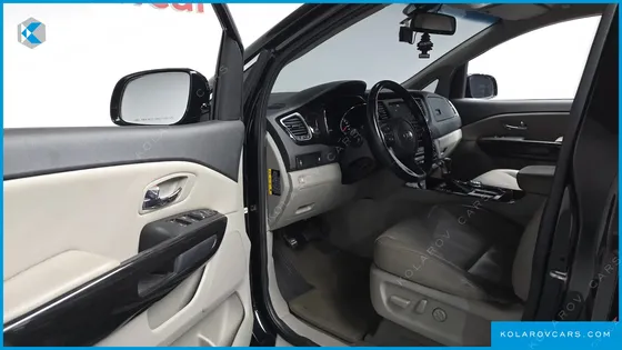 KIA CARNIVAL 9-SEATER PRSTIGE