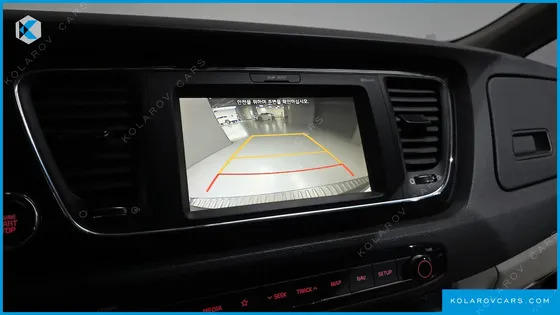 KIA CARNIVAL 9-SEATER PRSTIGE