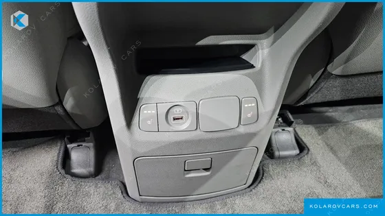 KIA CARNIVAL 9-SEATER PRSTIGE