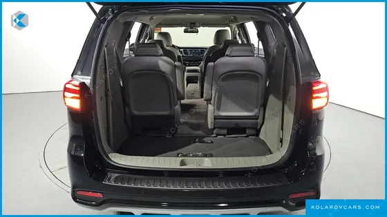 KIA CARNIVAL 9-SEATER PRSTIGE