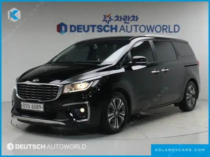 KIA CARNIVAL 9-SEATER LUXURY