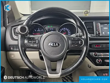 KIA CARNIVAL 9-SEATER LUXURY