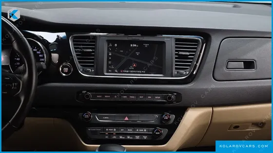 KIA CARNIVAL GASOLINE 9-SEATER HI-LIMOUSINE