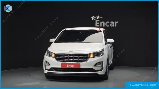 KIA CARNIVAL 11-SEATER DELUXE