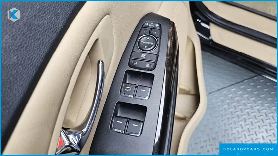 KIA CARNIVAL 9-SEATER PRSTIGE