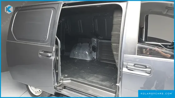 HYUNDAI STARIA CARGO 3-SEATER