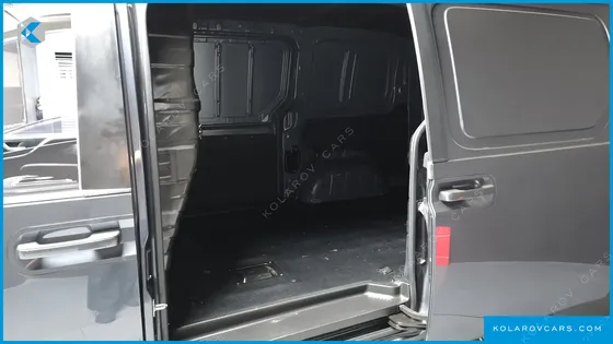 HYUNDAI STARIA CARGO 3-SEATER