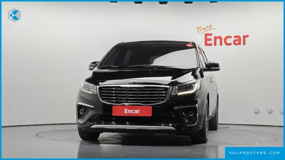 KIA CARNIVAL 9-SEATER LUXURY