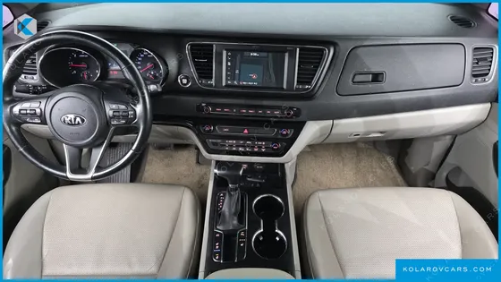 KIA CARNIVAL 9-SEATER LUXURY