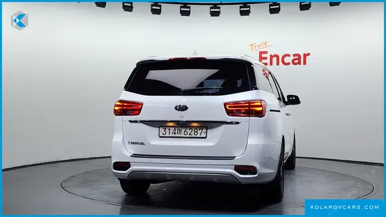 KIA CARNIVAL 9-SEATER PRSTIGE