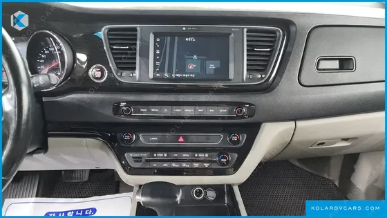 KIA CARNIVAL 9-SEATER PRSTIGE