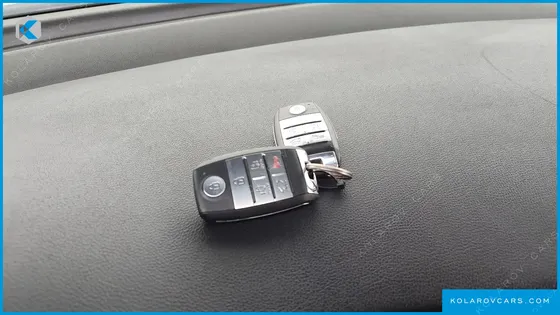KIA CARNIVAL 9-SEATER PRSTIGE