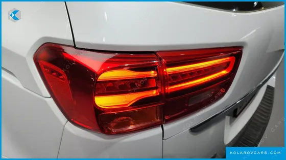 KIA CARNIVAL 9-SEATER PRSTIGE