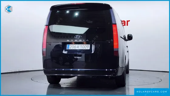 HYUNDAI STARIA L3.5 LOUNGE 9-SEATER